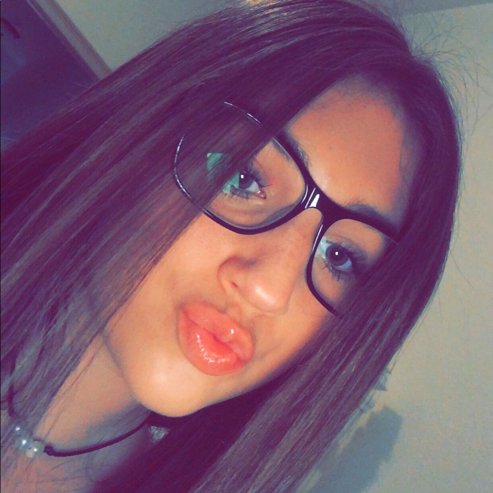 Meet your Posher, Shaylee